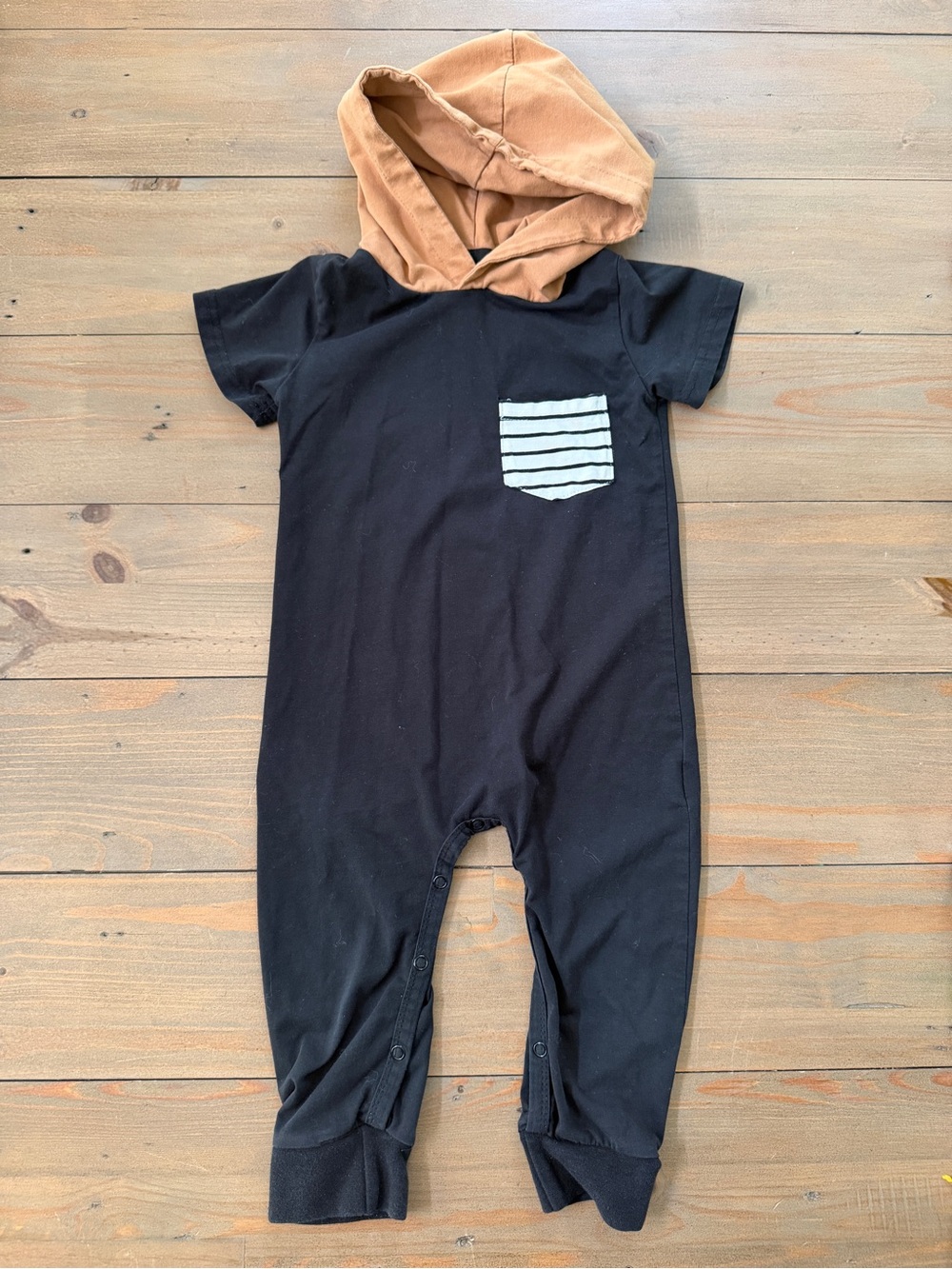 Olive + Scout Black & Tan Hooded Baby Romper - 18-24 Months
